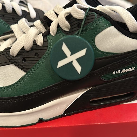 NWT NIKE AIR MAX 90 LTR (GS) - Picture 3 of 12